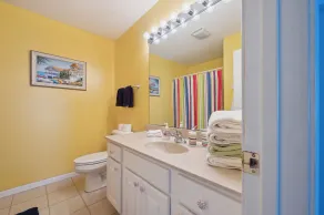 Beautiful home in Chautauqua community - linens, parking, washer Included - Image 5