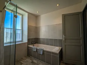 Gîte en Brenne avec Terrasse et Garage Privé - Image 4