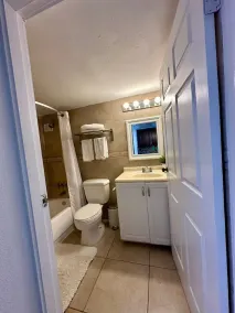 Enjoy this studio located in the worderful beaches of Sunny Isles Beach, Miami! - Image 3