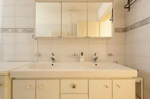 KAYA Zurich Apartment DIAMOND - 2BR with Huge Terrace - Image 4