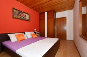 D - large apt with big terrace, next to the beach - Image 3
