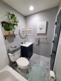 Cozy Renovated Bungalow Perfect for Families - Image 3