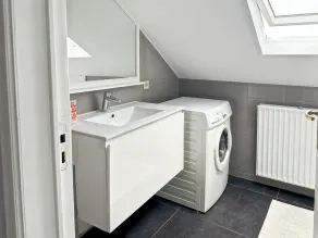 Spacious Luxury Stay in Saint-Gilles Near Ixelles Fast Transport - Image 3
