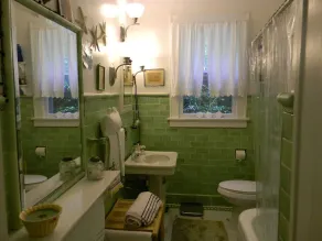Vackert mysigt sovrum i Great B & B Historic Home ~ nära till centrum - Image 3