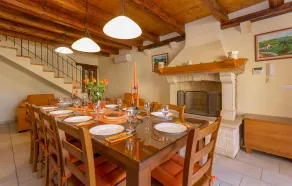Nine-Bedroom Holiday Home In Bokordici - Image 4