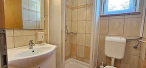 Holiday apartment in a quiet location with balcony - Image 2