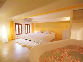 Designer villa med udendørs jacuzzi, have, swimmingpool, 150 m fra stranden, Wifi - Image 4