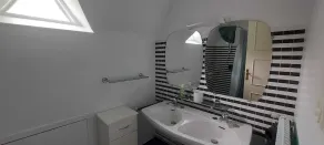 Jurançon-Loue: Villa with Pool and Views of the Pyrenees (sleeps 11) - Image 4