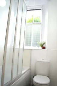 Charming Spacious Central Apartment - Image 5