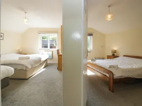 NEWFIELD APARTMENT 1, pet friendly in Broughton-In-Furness - Image 4