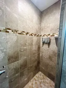 Heated Pool and Spa-3B/2B Waterfront on Canal close to the Beach - Image 3