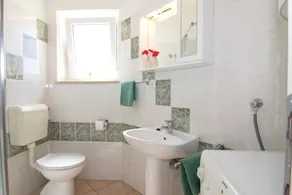 Meerblick,300m zum Strand, 3 Schlafzimmer, 2 Bäder, Wasch-/ Spülmaschine - Image 2