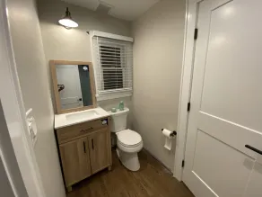 Renovated American Farmhouse in the heart of Southold with heated saltwater pool - Image 4