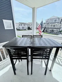 Awesome SINGLE FAMILY HOUSE- 6 HOUSES FROM BEACH-Quiet southern end - Image 4