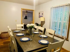 Cozy Modern Farmhouse - Image 5