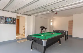 Awesome Home In Ruzic With Jacuzzi - Image 2