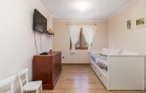 Nice home in Rakovicko Seliste with WiFi - Image 5