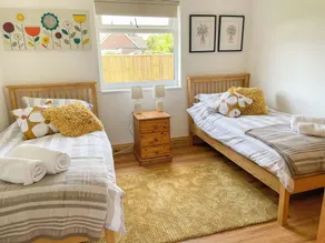 2 chambres à coucher à Halstead - Image 5