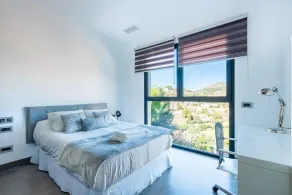 Designer villa med pool og fantastisk udsigt over bugten i Malaga - Image 5