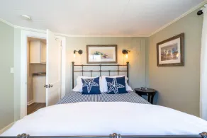 Fairview Cottage, Steps from Mother's Beach in Kennebunk - Image 5