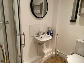 Spacious period cottage walking distance to shop, cafe and pub - Image 2