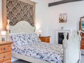 3 Schlafzimmer Unterkunft in Breadstone, Vale of Berkeley - Image 4