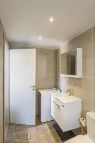 Kayzo Luxury Apartment With Pool - Image 3