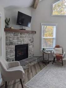 Secluded, romantic cabin with hot tub on 12 acres of woodland. - Image 2