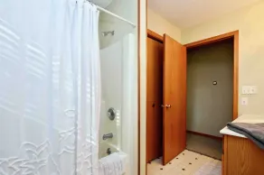 Rural Winona Co. Guest House Getaway: Relax and Enjoy the Simple Things in Life - Image 3