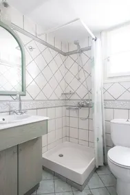 Panoramic Aegean Sea & Mountain Views! Light & Airy Villa in Historical Town - Image 3