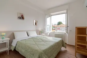 Travel with your family and friends and explore lakes and mountains near Como!This spacious apartment, with two bedrooms, two bathrooms, open space kitchen with island, large living room, small terrace, is located on the road that connects the two main c - Image 5