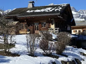 Refined, cozy chalet, terrace with exceptional views of Mont Blanc. - Image 3