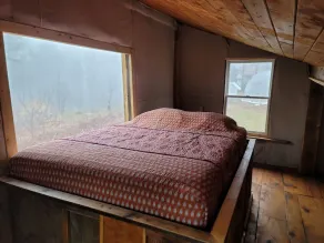 Cabin Retreat in Southern Vermont - Image 4