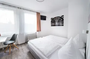 🏨 SOVA Guesthouse Kassel 🌾 own hotel for up to 18 people - Image 5