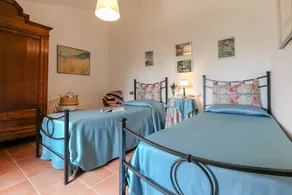 Landhaus mit Pool und Panoramablick, ideal für Familien mit Kindern - Image 5