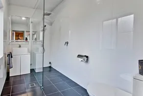 \"Elements of Goulburn\" Entire 1 bedroom Apartment - Image 3