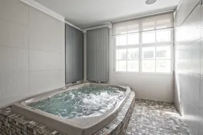 Theresian Apartment - Image 2