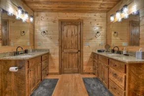 Cozy Retreat with a Firepit & Fireplace- S'mores Cabin - Image 4