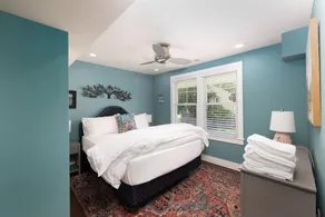 Waterfront Cape May canal property 5min to beach landscaped grounds - Image 5