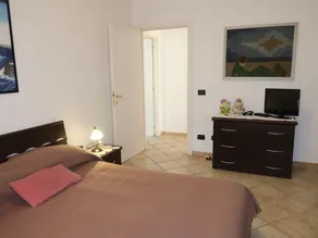 Incantevole appartamento per 4 ospiti con WIFI, A/C, TV e terrazza - Image 2