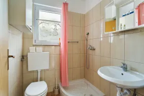 Haus in der Nähe des Roten Sees in Ricice - Image 2