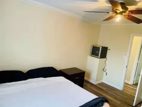 Waterfront Views with King Bed in Solomons Island - Image 5