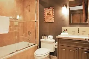 Top Floor 4BR Arrabelle Sleeps 10 Resort Amenities - Image 2
