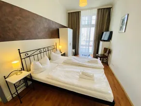 Double room lunch at Herr Ober - Image 3