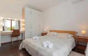 Awesome Home In Sibenik - Image 4