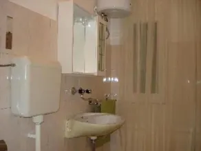 House Boris - Image 3