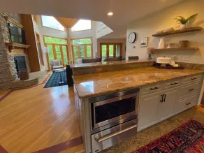 CR1 Top Rated Ski-In Ski-Out Townhome Great views fireplaces fast wifi AC - Short walk to slopes - Image 2