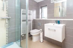 St Mary's Apartment - Image 3
