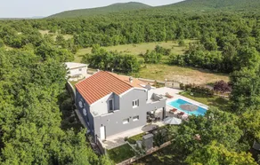 Beautiful Home In Turjaci - Image 3