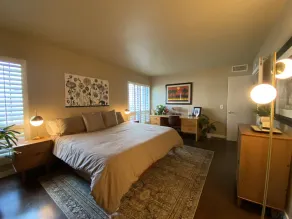 Well Appointed fully furnished 2BR, 2Bath, 1st floor, Guard-Gated, Biltmore area - Image 2